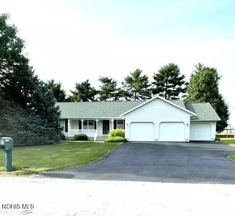 530 Sunset Dr, Upper Sandusky, OH 43351