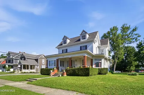 412 W Lincoln St, Findlay, OH 45840