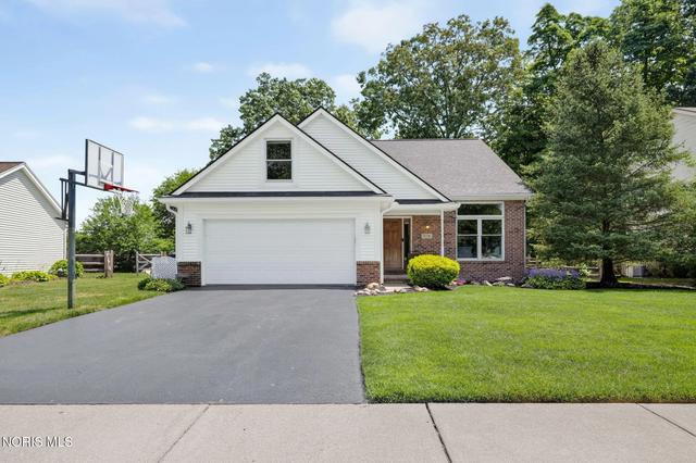 3716 Hampstead Dr, Sylvania, OH 43560