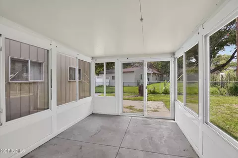 103 Independence Rd, Toledo, OH 43607 photo 8