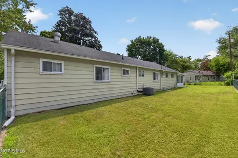 103 Independence Rd, Toledo, OH 43607 photo 32