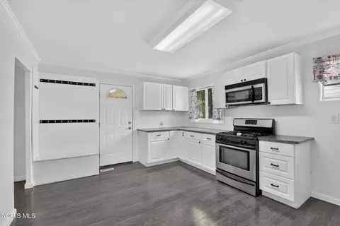 103 Independence Rd, Toledo, OH 43607 photo 15