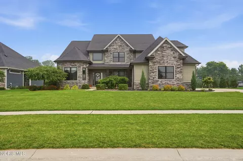 15590 John F Mccarthy Way, Perrysburg, OH 43551