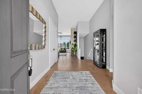 Entry Way - 5757 Waterville-monclova Rd, Waterville, OH 43566 photo 1 of 5