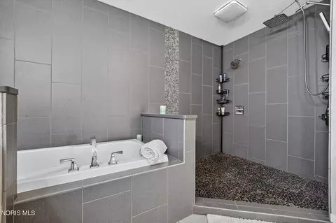 Bath - 5757 Waterville-monclova Rd, Waterville, OH 43566 photo 3 of 5