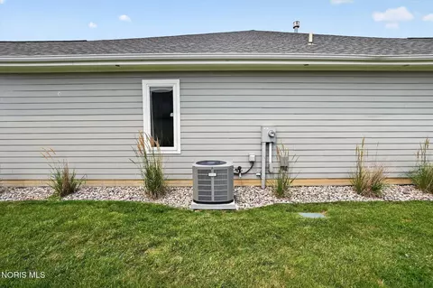 Exterior - 5757 Waterville-monclova Rd, Waterville, OH 43566 photo 7 of 12