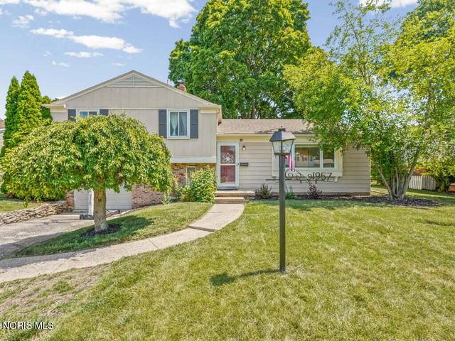 1957 Heatherlawn Dr, Toledo, OH 43614