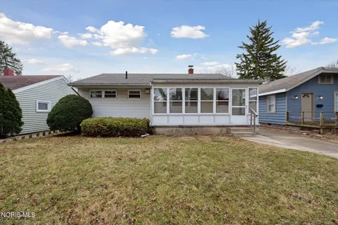 1352 Abbott Ave, Toledo, OH 43614