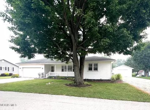 613 Gamber Ct, Upper Sandusky, OH 43351