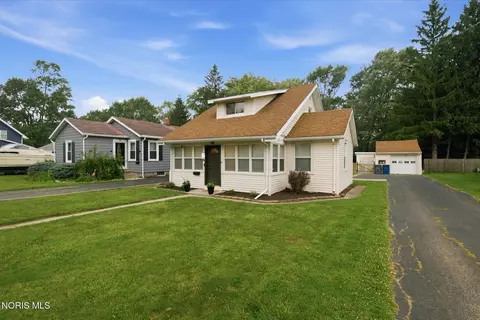 103 Silver Maple Dr, Perrysburg, OH 43551