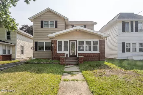 132 N Brunell St, Wauseon, OH 43567
