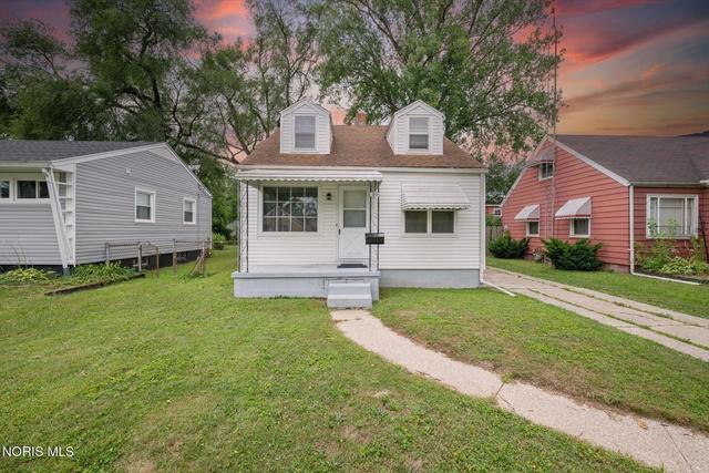 110 Orville Dr, Toledo, OH 43612