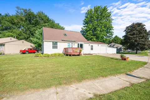 6864 Westwyck Dr, Whitehouse, OH 43571
