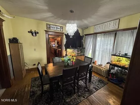 Dining - 109 E Catherine St, West Unity, OH 43570 photo 2 of 3