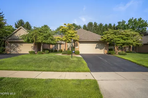 4813 Dressage Ln, Sylvania, OH 43560
