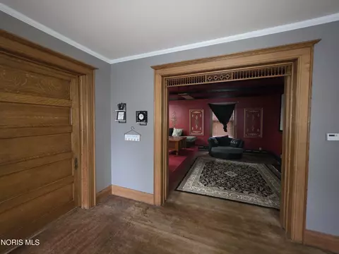 Entry Way - 841 E 3rd St, Ottawa, OH 45875 photo 7 of 10