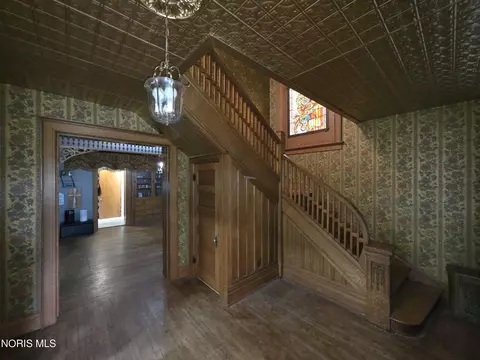 Entry Way - 841 E 3rd St, Ottawa, OH 45875 photo 1 of 10