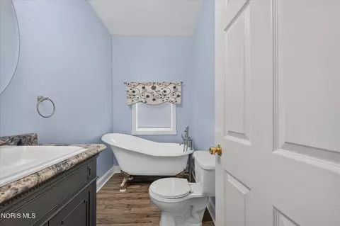 Bath - 306 Monroe St, Delta, OH 43515 photo 4 of 4