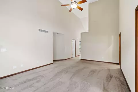 Living - 2183 Bluestone Dr, Findlay, OH 45840 photo 2 of 3