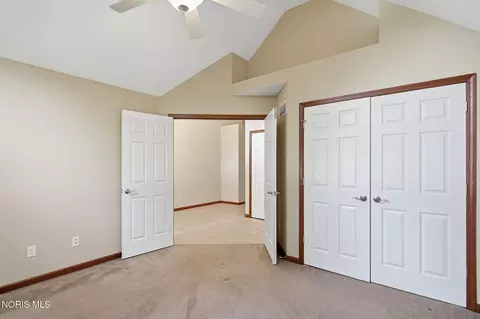 Bedroom - 2183 Bluestone Dr, Findlay, OH 45840 photo 2 of 7