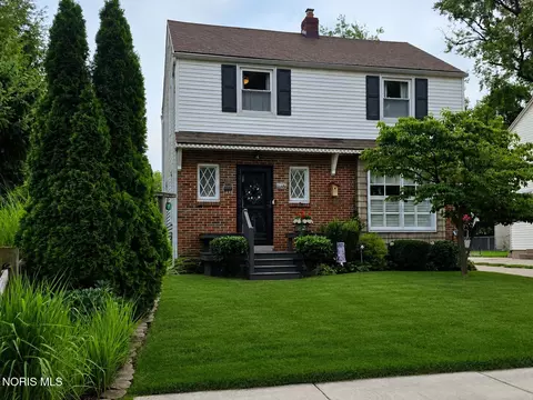 4458 Garrison Rd, Toledo, OH 43613