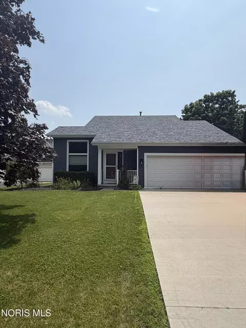 7351 Twin Lakes Rd, Perrysburg, OH 43551