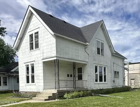 160 Oak St, Rossford, OH 43460