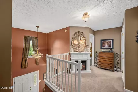 Entry Way - 3713 Holcomb Rd, Bradner, OH 43406 photo 4 of 4