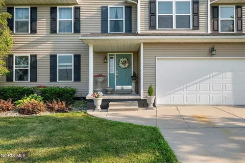 Exterior - 3713 Holcomb Rd, Bradner, OH 43406 photo 3 of 10