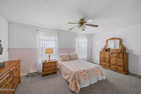 Bedroom - 3713 Holcomb Rd, Bradner, OH 43406 photo 5 of 6