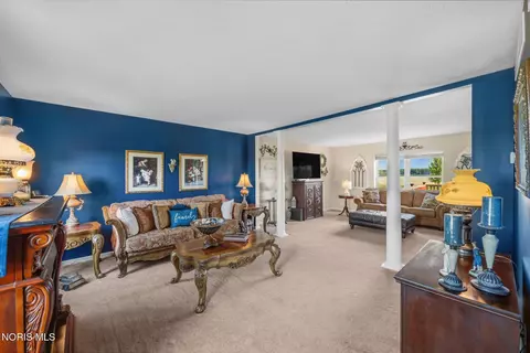 Living - 3713 Holcomb Rd, Bradner, OH 43406 photo 1 of 5
