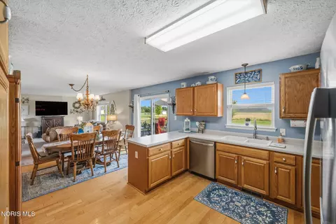 Kitchen - 3713 Holcomb Rd, Bradner, OH 43406 photo 3 of 3