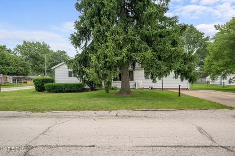 112 Warner St, Walbridge, OH 43465 photo 36