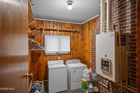 112 Warner St, Walbridge, OH 43465 photo 29