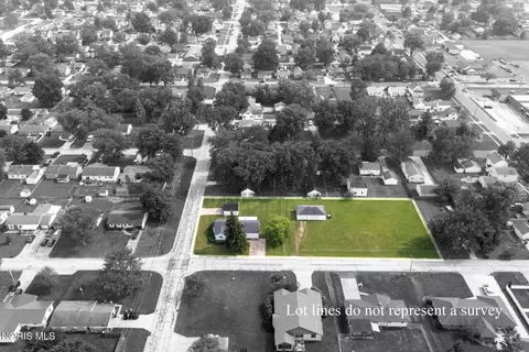 112 Warner St, Walbridge, OH 43465 photo 2