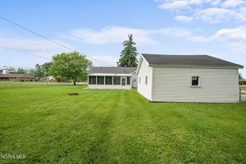 112 Warner St, Walbridge, OH 43465 photo 40