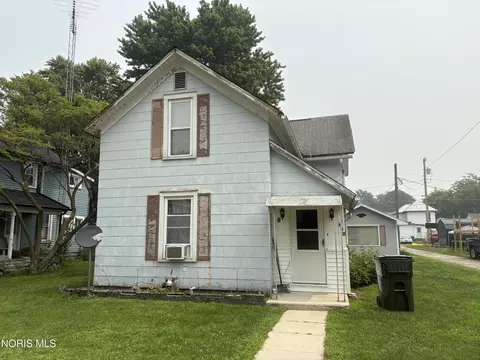 208 N Harrison St, Bloomdale, OH 44817