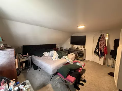 Bedroom - 1436 Tecumseh St, Toledo, OH 43607 photo 2 of 5