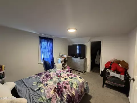 Bedroom - 1436 Tecumseh St, Toledo, OH 43607 photo 3 of 5