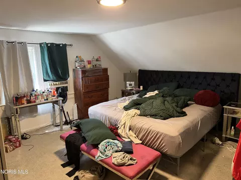 Bedroom - 1436 Tecumseh St, Toledo, OH 43607 photo 1 of 5