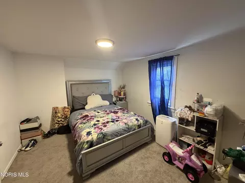 Bedroom - 1436 Tecumseh St, Toledo, OH 43607 photo 4 of 5