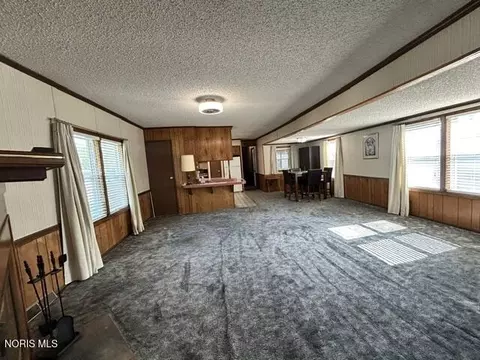 Living - 4601 Williams County Rd 15 Apt Lot #LOT 100, Bryan, OH 43506 photo 4 of 4