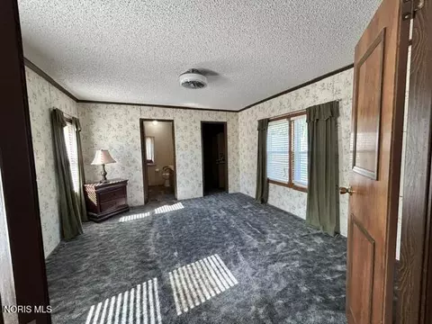 Bedroom - 4601 Williams County Rd 15 Apt Lot #LOT 100, Bryan, OH 43506 photo 1 of 4