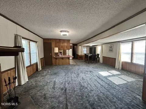 Living - 4601 Williams County Rd 15 Apt Lot #LOT 100, Bryan, OH 43506 photo 2 of 4