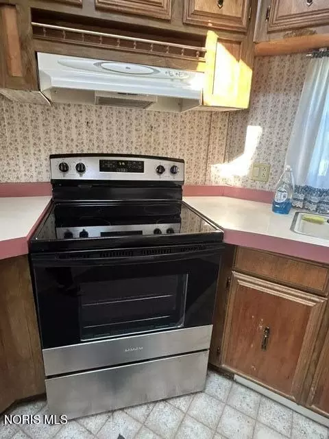 Kitchen - 4601 Williams County Rd 15 Apt Lot #LOT 100, Bryan, OH 43506 photo 3 of 3