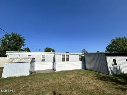 Exterior - 4601 Williams County Rd 15 Apt Lot #LOT 100, Bryan, OH 43506 photo 2 of 6