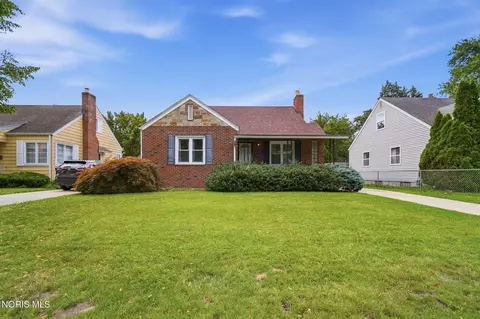 3137 Winston Blvd, Toledo, OH 43614