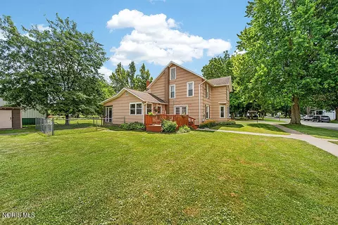 Exterior - 402 E Zimmerman St, Forest, OH 45843 photo 3 of 14