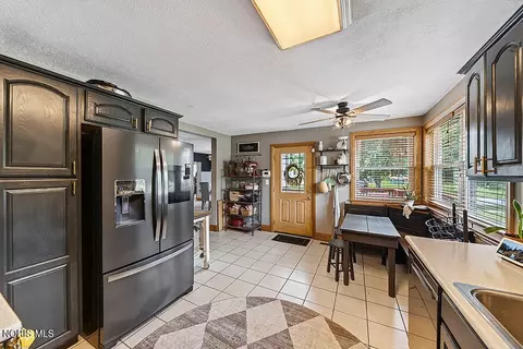 Kitchen - 402 E Zimmerman St, Forest, OH 45843 photo 5 of 6