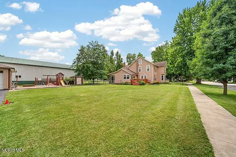Exterior - 402 E Zimmerman St, Forest, OH 45843 photo 2 of 14